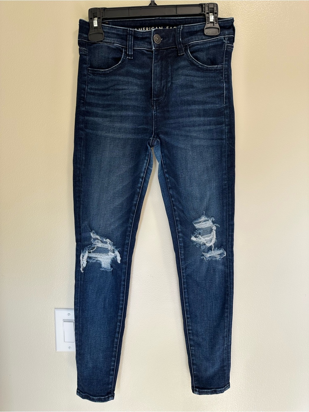 American Eagle Outfitters Women’s Dark Wash Distressed High Rise Jeggings